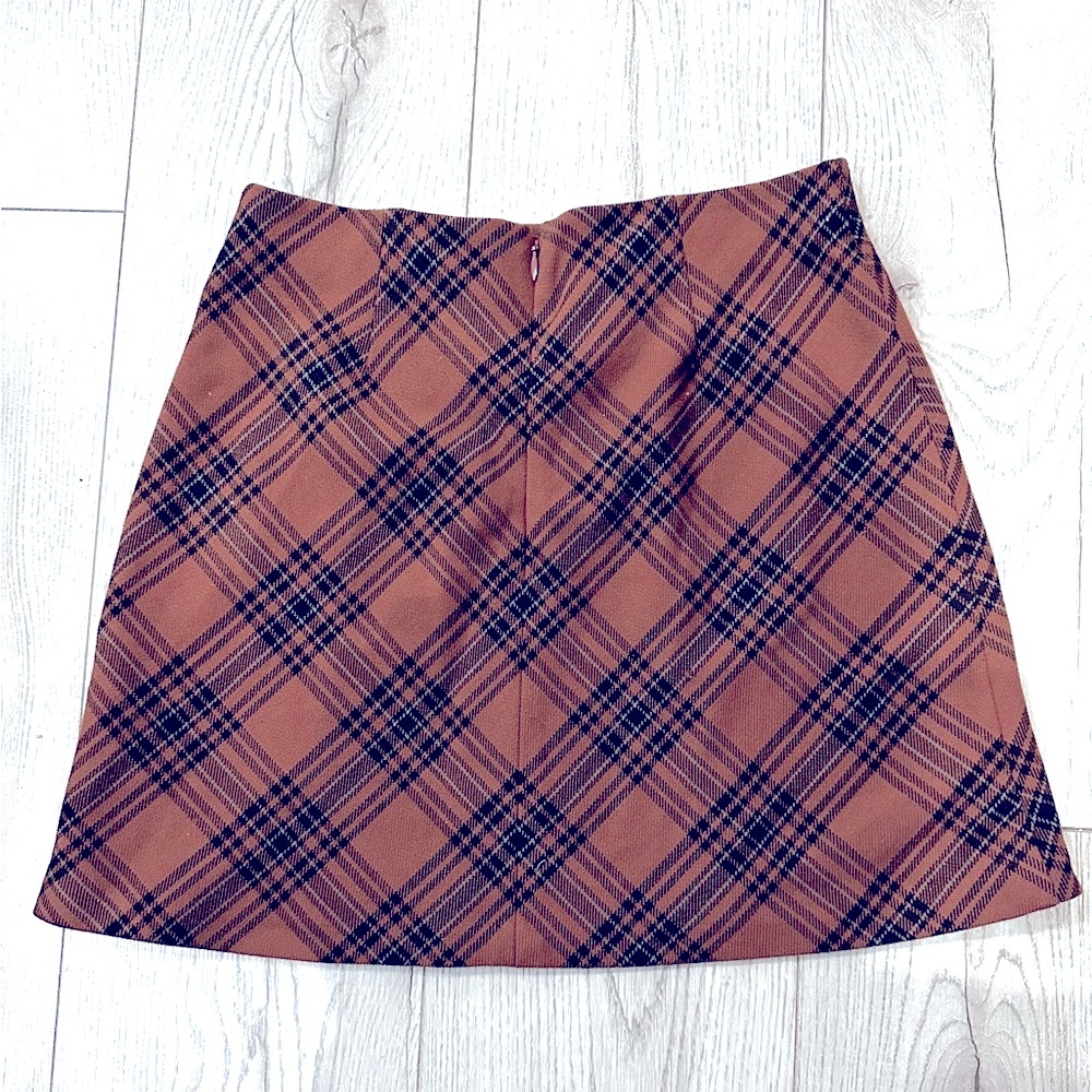 Aritzia Wilfred Size 4 Classic Mini Skirt